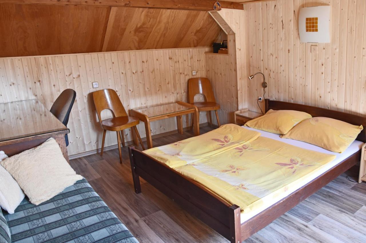 Chalupa Mája Hrensko Bagian luar foto